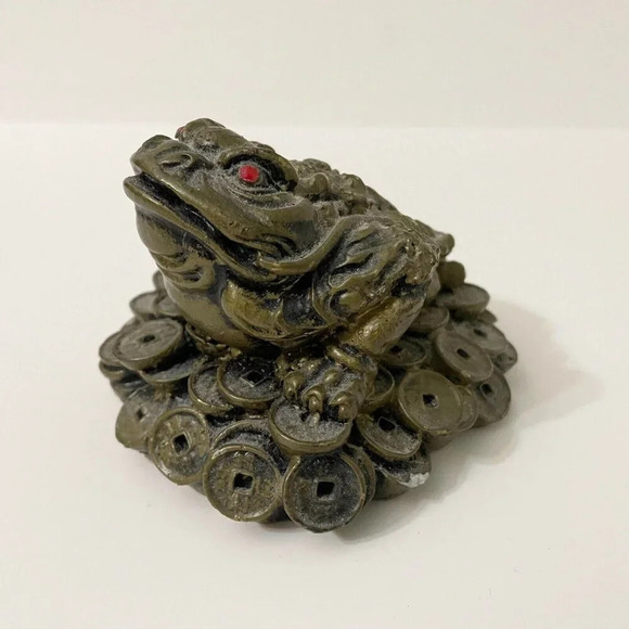 Chinese Feng Shui Resin Wealth Lucky Money Frog Statue Figurine Chip - Picture 1 of 11